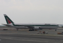 Alitalia, Boeing 767-3S1ER, EI-DDW, c/n 26608/559, in JFK
