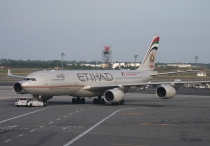 Etihad Airways, Airbus A340-541, A6-EHD, c/n 783, in JFK