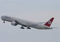 Turkish Airlines, Boeing 777-35RER, TC-JJA, c/n 35160/653, in JFK