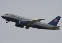 United Airlines, Airbus A319-131, N814UA, c/n 862, in SEA