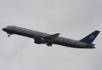 United Airlines, Boeing 757-222, N530UA, c/n 25043/353, in SEA