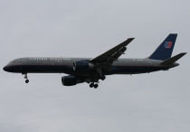 United Airlines, Boeing 757-222, N582UA, c/n 26702/550, in SEA