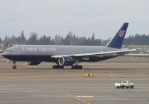 United Airlines, Boeing 777-222ER, N227UA, c/n 30555/381, in SEA