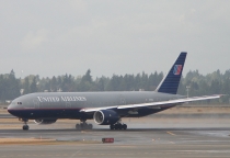 United Airlines, Boeing 777-222ER, N786UA, c/n 26938/52, in SEA