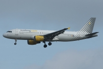 Vueling Airlines, Airbus A320-214, EC-JFF, c/n 2388, in BRU