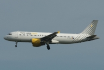 Vueling Airlines, Airbus A320-214, EC-KLB, c/n 3321, in BRU