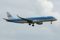 KLM Cityhopper, Embraer ERJ-190STD, PH-EZN, c/n 19000342, in BRU