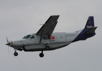 FedEx Feeder, Cessna 208B Super Cargomaster, N880FE, c/n 208B-0215, in SEA