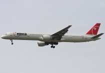 NWA - Northwest Airlines, Boeing 757-351, N581NW, c/n 32982/1001, in SEA