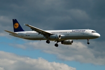 Lufthansa, Airbus A321-131, D-AIRS, c/n 595, in TXL