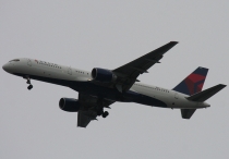 Delta Air Lines, Boeing 757-232, N627DL, c/n 22917/129, in SEA