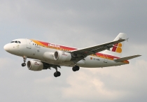 Iberia, Airbus A319-111, EC-KMD, c/n 3380, in LHR