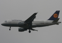 Lufthansa Italia, Airbus A319-112, D-AKNG, c/n 654, in LHR