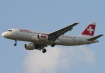 Swiss Intl. Air Lines, Airbus A320-214, HB-IJV, c/n 2024, in LHR