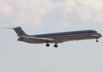 American Airlines, McDonnell Douglas MD-83, N439AA, c/n 49457/1398, in LAS