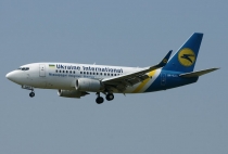 Ukraine Intl. Airlines, Boeing 737-528(WL), UR-GAS, c/n 25236/2443, in ZRH