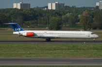 SAS - Scandinavian Airlines, McDonnell Douglas MD-82, SE-DIS, c/n 53006/1869, in TXL