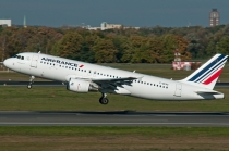 Air France, Airbus A320-214, F-GKXZ, c/n 4137, in TXL