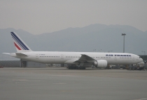 Air France, Boeing 777-328ER, F-GSQG, c/n 32850/500, in HKG