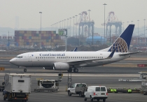 Continental Airlines, Boeing 737-724(WL), N16701, c/n 28762/29, in EWR