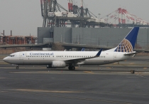 Continental Airlines, Boeing 737-824(WL), N12225, c/n 28934/168, in EWR