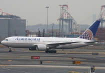 Continental Airlines, Boeing 767-224ER, N68155, c/n 30434/825, in EWR