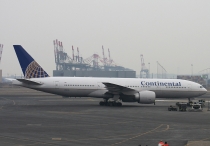 Continental Airlines, Boeing 777-224ER, N76010, c/n 29480/220, in EWR