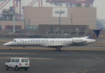 ExpressJet Airlines (Continental Express), Embraer ERJ-145LR, N17984, c/n 145246, in EWR
