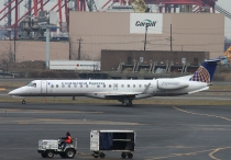 ExpressJet Airlines (Continental Express), Embraer ERJ-145XR, N34110, c/n 145658, in EWR