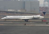 ExpressJet Airlines (Continental Express), Embraer ERJ-145XR, N14198, c/n 14500951, in EWR