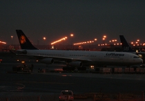 Lufthansa, Airbus A340-313X, D-AIFB, c/n 355, in EWR