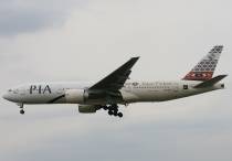 PIA - Pakistan Intl. Airlines, Boeing 777-240ER, AP-BHX, c/n 35296/613, in LHR