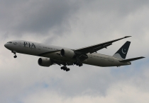 PIA - Pakistan Intl. Airlines, Boeing 777-340ER, AP-BID, c/n 33780/705, in LHR