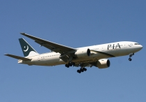 PIA - Pakistan Intl. Airlines, Boeing 777-240ER, AP-BGK, c/n 33776/469, in LHR