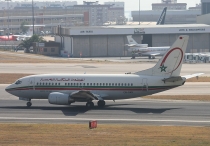 Royal Air Maroc, Boeing 737-5B6, CN-RMY, c/n 26525/2209, in LIS