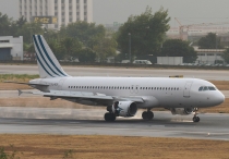 LatCharter Airlines, Airbus A320-211, YL-BCB, c/n 726, in LIS