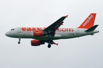 EasyJet Airline, Airbus A319-111, G-EZAB, c/n 2681, in SXF