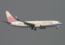China Airlines, Boeing 737-809(WL), B-18605, c/n 28404/130, in HKG