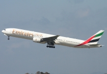 Emirates Airline, Boeing 777-31H, A6-EMU, c/n 29064/418, in FCO