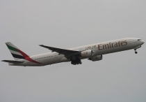 Emirates Airline, Boeing 777-31H, A6-EMM, c/n 29062/256, in FCO