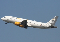Vueling Airlines, Airbus A320-214, EC-KLB, c/n 3321, in FCO