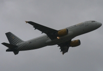 Vueling Airlines, Airbus A320-214, EC-JTQ, c/n 2794, in FCO