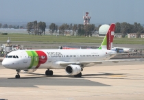 TAP Portugal, Airbus A321-211, CS-TJF, c/n 1399, in FCO