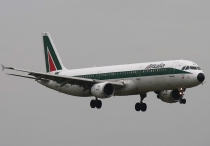 Alitalia, Airbus A321-112, I-BIXE, c/n 488, in FCO