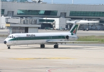 Alitalia, McDonnell Douglas MD-82, I-DAWD, c/n 49199/1143, in FCO