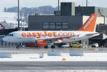 EasyJet Airline, Airbus A319-111, G-EZAX, c/n 2818, in ZRH
