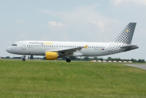 Vueling Airlines, Airbus A320-211, EC-KLT, c/n 3376, in PRG