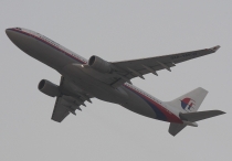 Malaysia Airlines, Airbus A330-223, 9M-MKW, c/n 300, in DXB