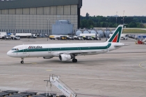 Alitalia, Airbus A321-112, EI-IXI, c/n 494, in TXL