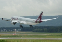 Qatar Airways, Airbus A330-302, A7-AEJ, c/n 826, in ZRH